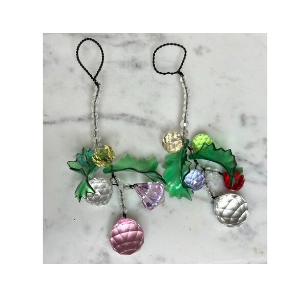 Holly Leaf Crystal Suncatcher Set – Minimalist Christmas Window Décor, Holiday - Picture 2 of 7